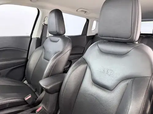 Jeep Compass 2.4 LONGITUDE AT6 4X2 L18 2019