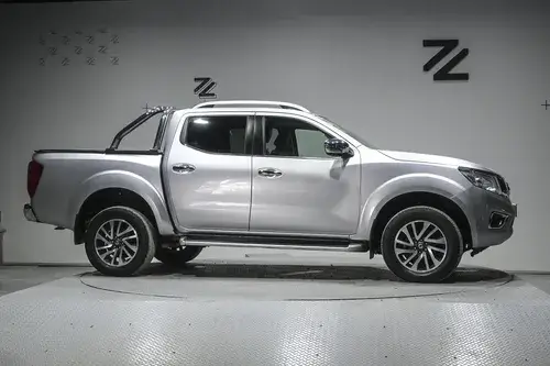 Nissan Frontier 2.3 Le Cd 4x4 At 2021