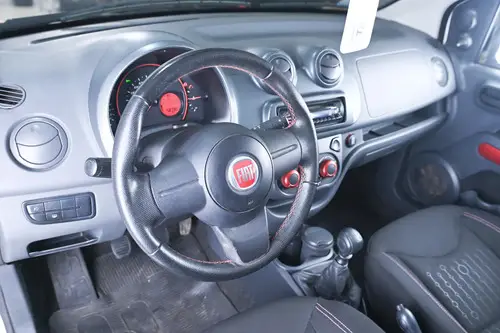 Fiat Uno 1.4 Sporting 2013