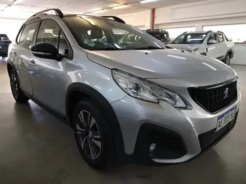 Peugeot 2008 1.6 Feline 2020