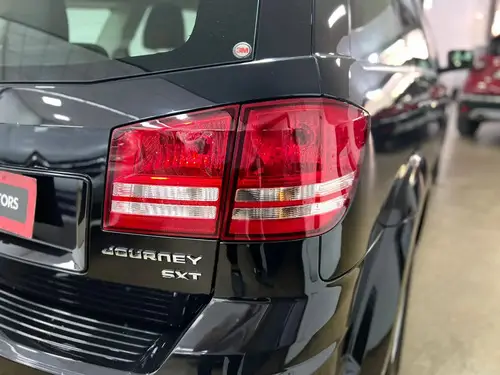 Dodge Journey 2.4 Sxt Atx (3 Filas) 2011