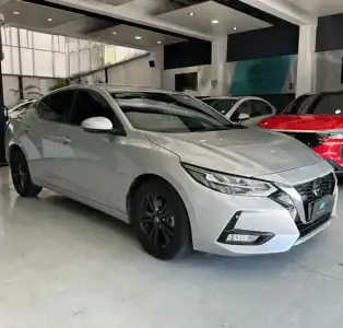 Nissan Sentra Advance 1.8 CVT 2022