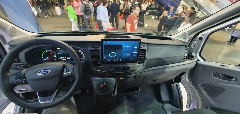 Ford TRANSIT 2.0 Furgon Mediano Te 2026