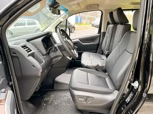 Toyota Hiace 2.8 Tdi Wagon 6at 10a 2026