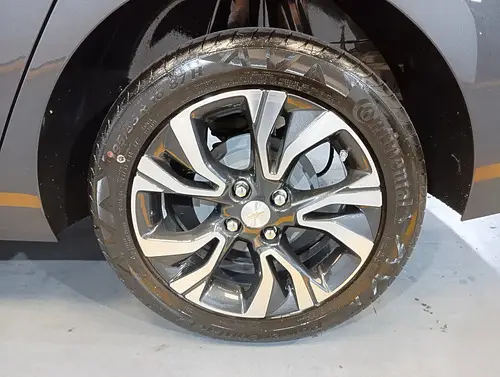 Chevrolet Onix plus 1.0T Plus Premier Ii At L/24 2025