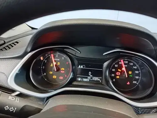 Chevrolet Onix plus 1.0T Plus Lt 2025