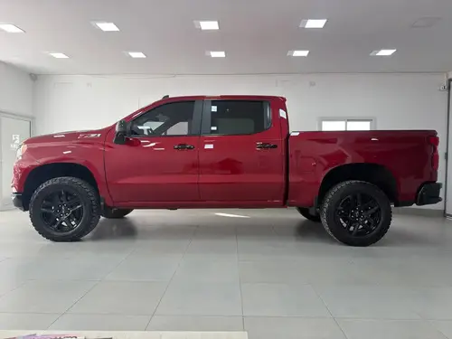Chevrolet Silverado 5.3 V8 Z71 Trail Boss 2025