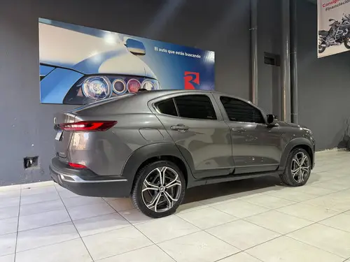 Fiat FASTBACK 1.3 T270 At6 2025