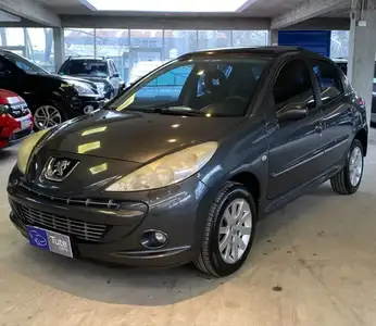 Peugeot 207 1.6 Xt 2011