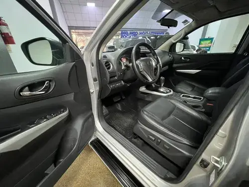 Nissan Frontier 2.3 Le Cd 4x4 At 2021