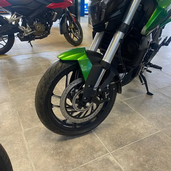 Bajaj Dominar 400 Street 2026