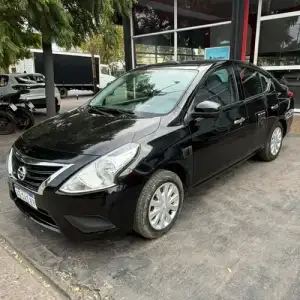 Nissan Versa 1.6 Sense Mt 2018