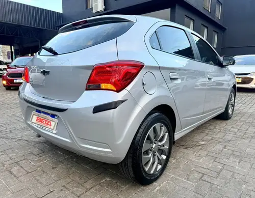 Chevrolet Onix 1.4 JOY BLACK 5P L19 2021