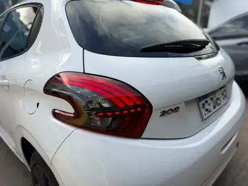 Peugeot 208 1.6 Active 2020