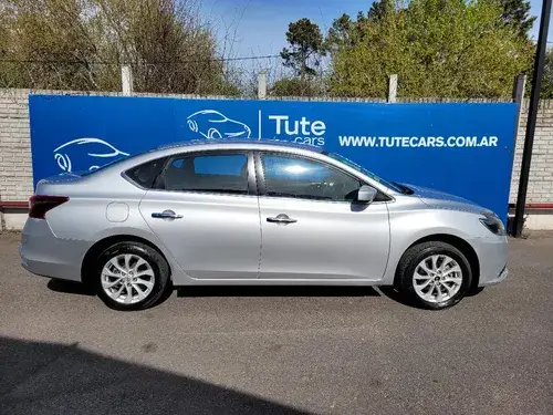 Nissan Sentra 1.8 Sense Pure Drive 2017