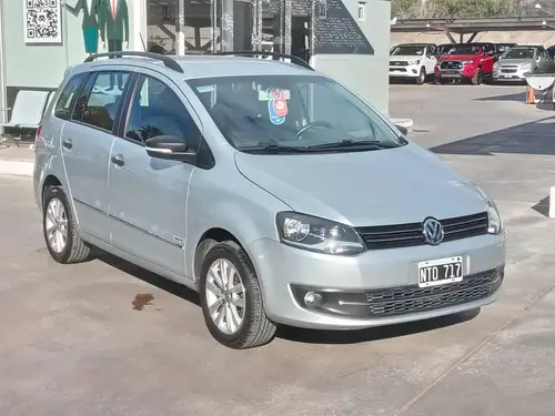 Volkswagen Suran 1.6 Limited Edition L14 2014