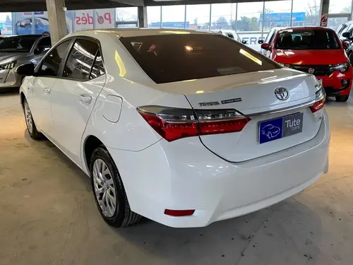 Toyota Corolla 1.8 Xli Mt 140cv 2017