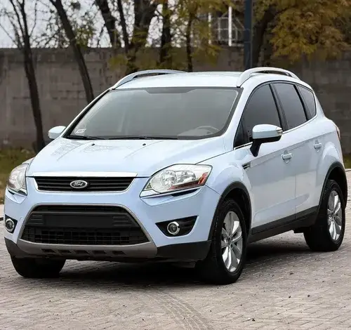 Ford Kuga 2.5 4X4 TREND L10 2013