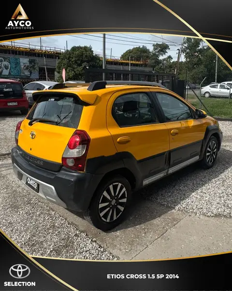 Toyota ETIOS 1.5 CROSS 2014