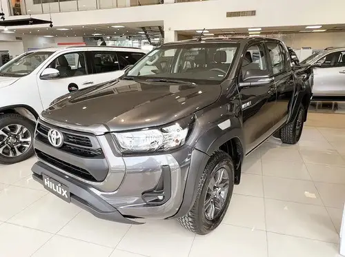 Toyota Hilux Pick-Up 2.8 Cd Sr 204Cv 4X4 At 2026