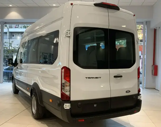 Ford TRANSIT MINI BUS AT 17+1 2026