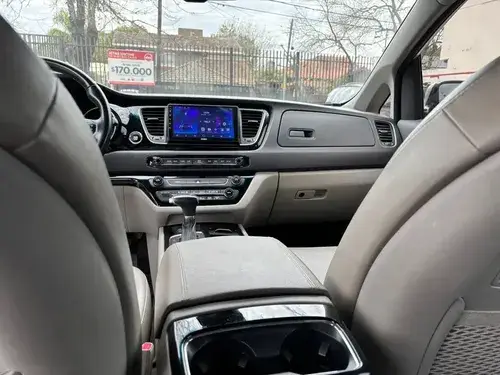 Kia Carnival 2.2 Crdi Ex Premium Avn 2017