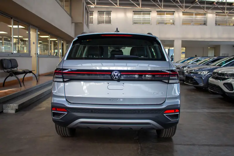 Volkswagen Taos Comfortline 2026