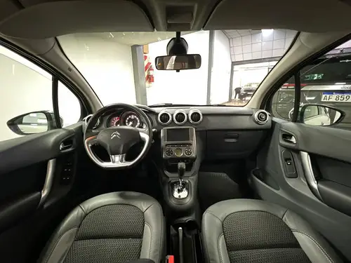 Citroën C3 1.6 Vti 115 At6 Shine 2018