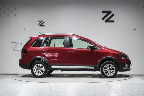 Volkswagen Suran Cross 1.6 Highline 2017