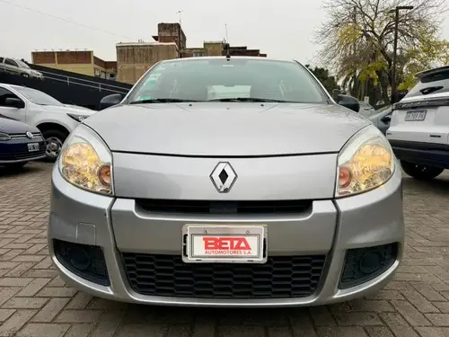 Renault Sandero 1.6 8V PACK L11 2011