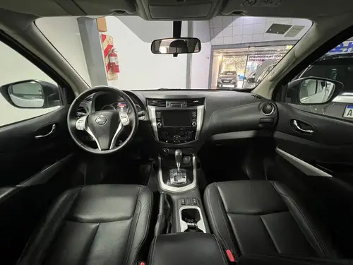 Nissan Frontier 2.3 Le Cd 4x4 At 2021