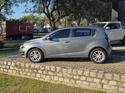 Chevrolet Sonic 1.6 Ltz 5 p 2013