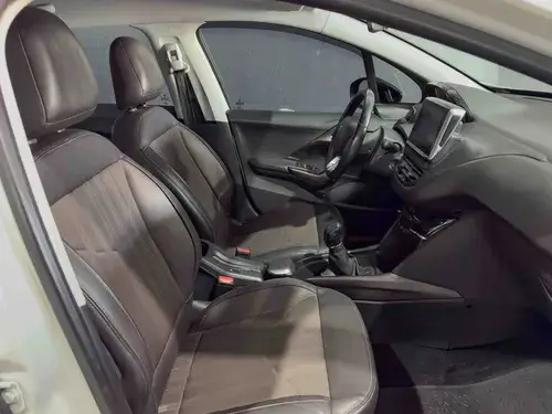 Peugeot 2008 1.6 Feline 2018