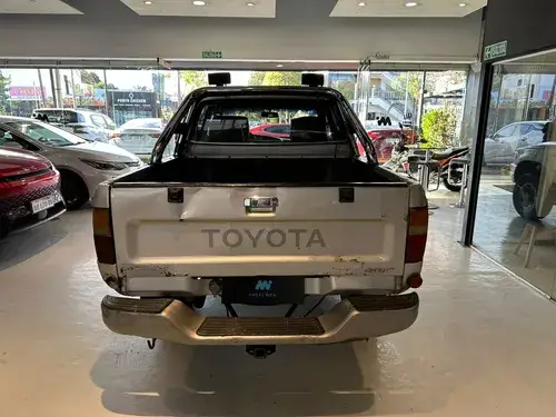Toyota Hilux 3.0 CD 4x2 2004