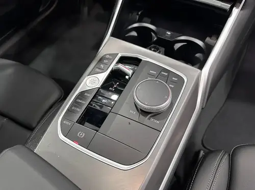 BMW 330i Sedan LCI MSport 2025