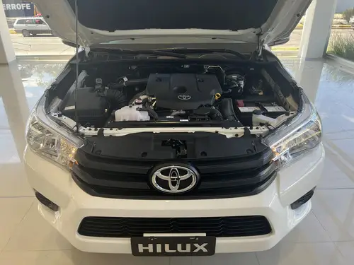 Toyota Hilux Pick-Up 2.4 Cd Dx 150cv 4x4 2026