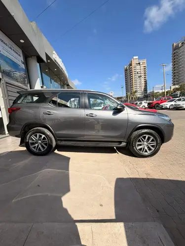 Toyota SW4 2.8 Srx 177cv 4x4 7as At 2016