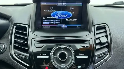 Ford Fiesta Kinetic 1.6 Titanium Powershift 120cv 2016