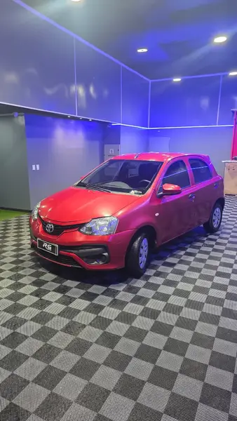 Toyota Etios X 1.5L 6M/T 5ptas 2021