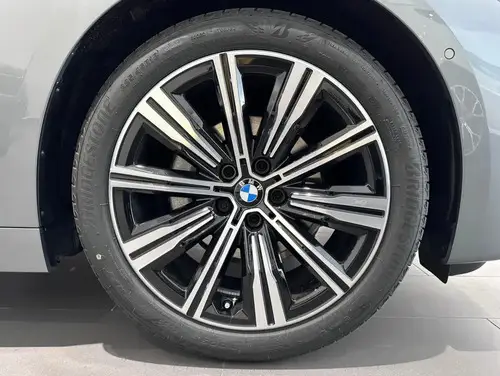 BMW 220i Coupe Advantage 2025