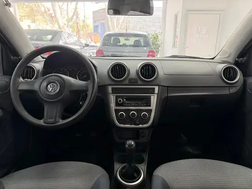 Volkswagen Voyage 1.6 Comfortline 101cv 2012