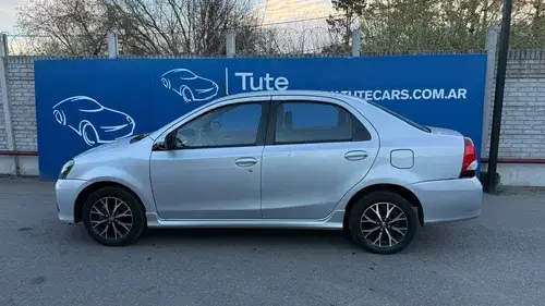 Toyota Etios 1.5 Xls At 2021