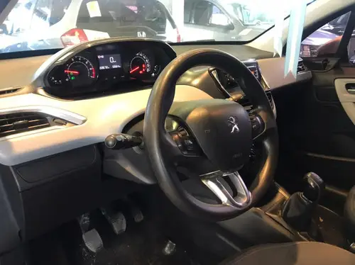 Peugeot 208 1.6 Feline 2020