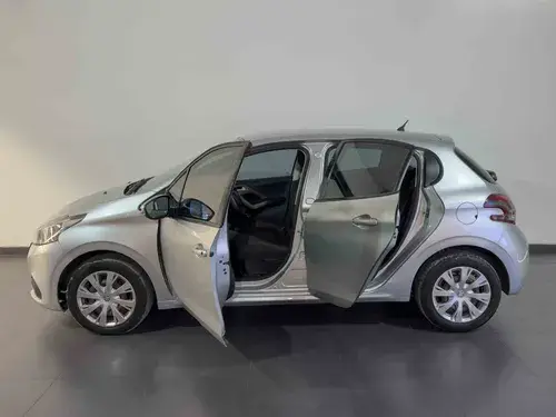 Peugeot 208 1.6 Active 2020