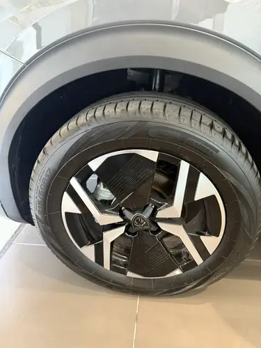Peugeot 2008 1.0T Gt 2026