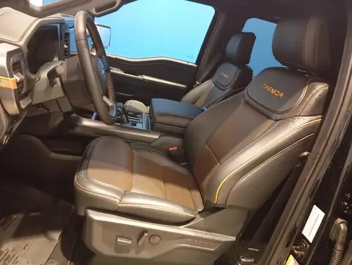 Ford F-150 5.0L V8 Tremor 4X4 At 2025