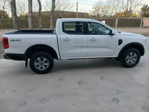 Ford Ranger XLS 3,0 V6 4X4 2025
