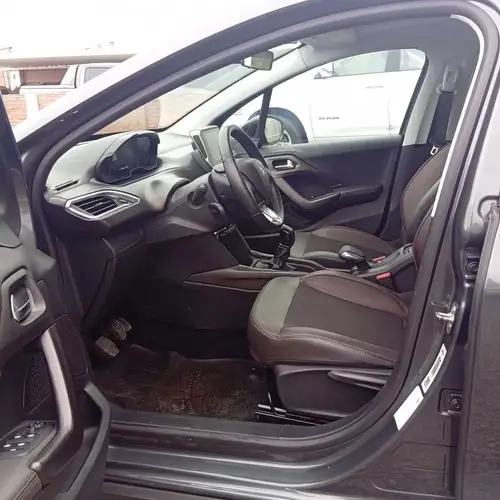 Peugeot 2008 1.6 Feline 2021