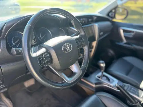 Toyota SW4 HILUX SW4 4X4 SRX 2.8 TDI 6 AT 7A 2023
