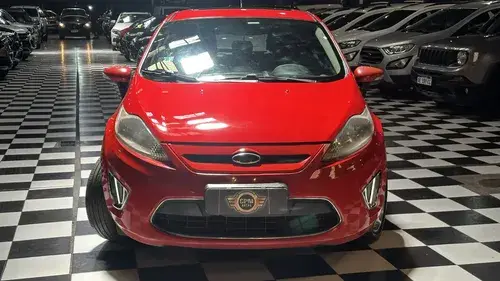 Ford Fiesta Kinetic 1.6 Design 120cv Titanium 2013